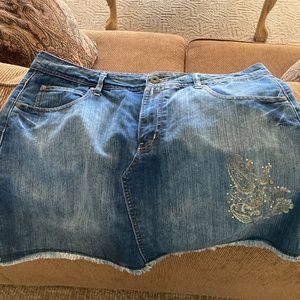 Jean skort